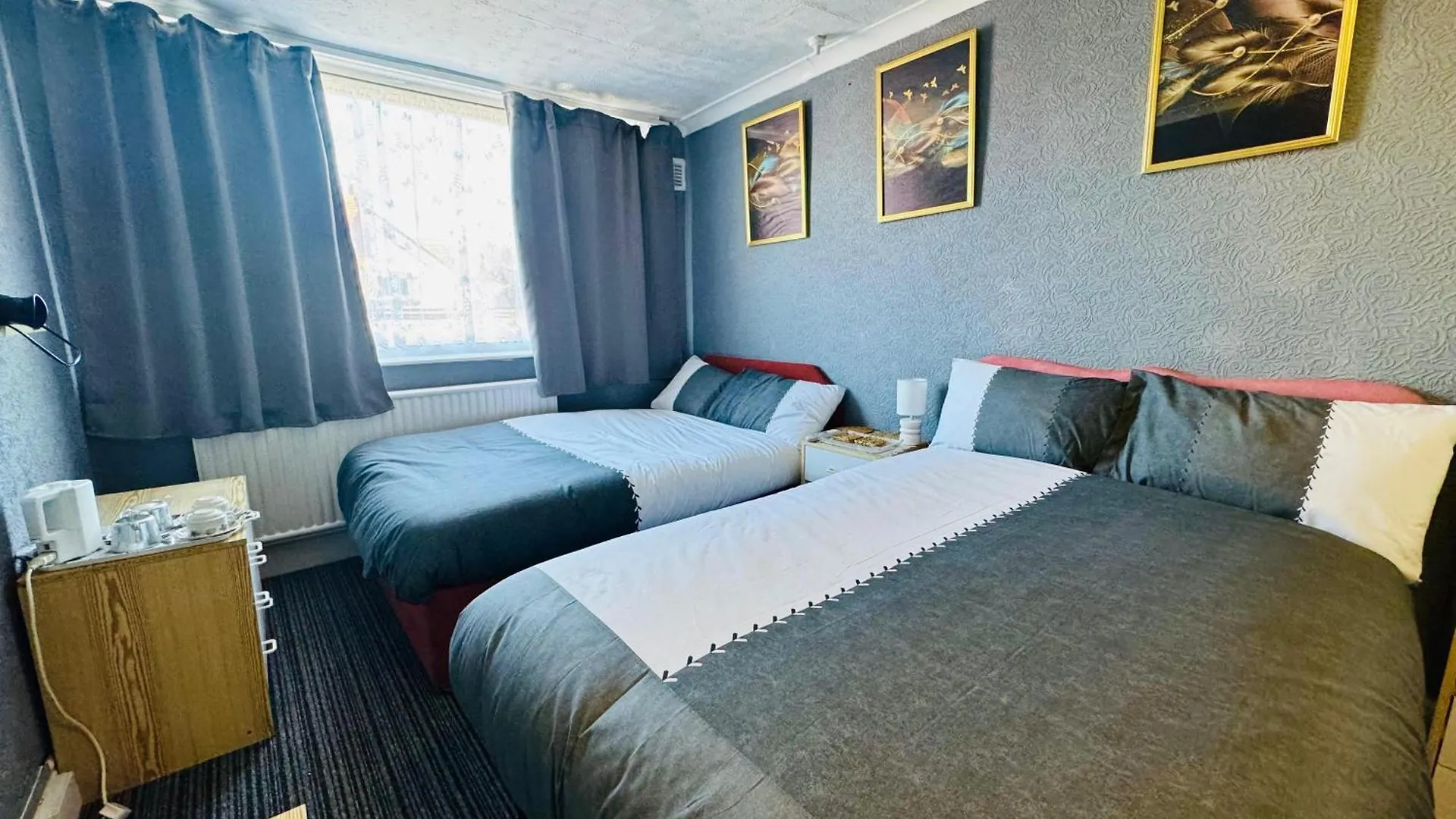 Lynalan Hotel Blackpool 3*,  United Kingdom